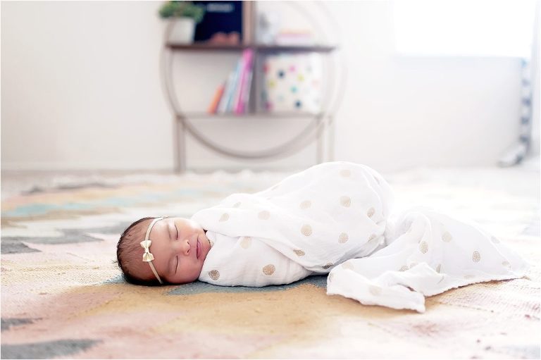 lifestyle newborn photographer